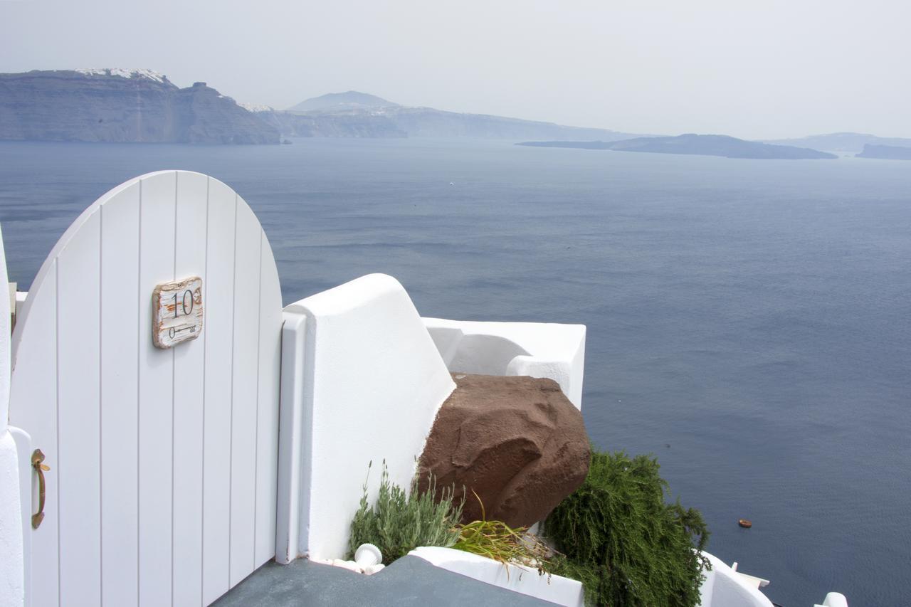 Santorini Secret Suites & Spa, Small Luxury Hotels Of The World Oia  Exterior photo